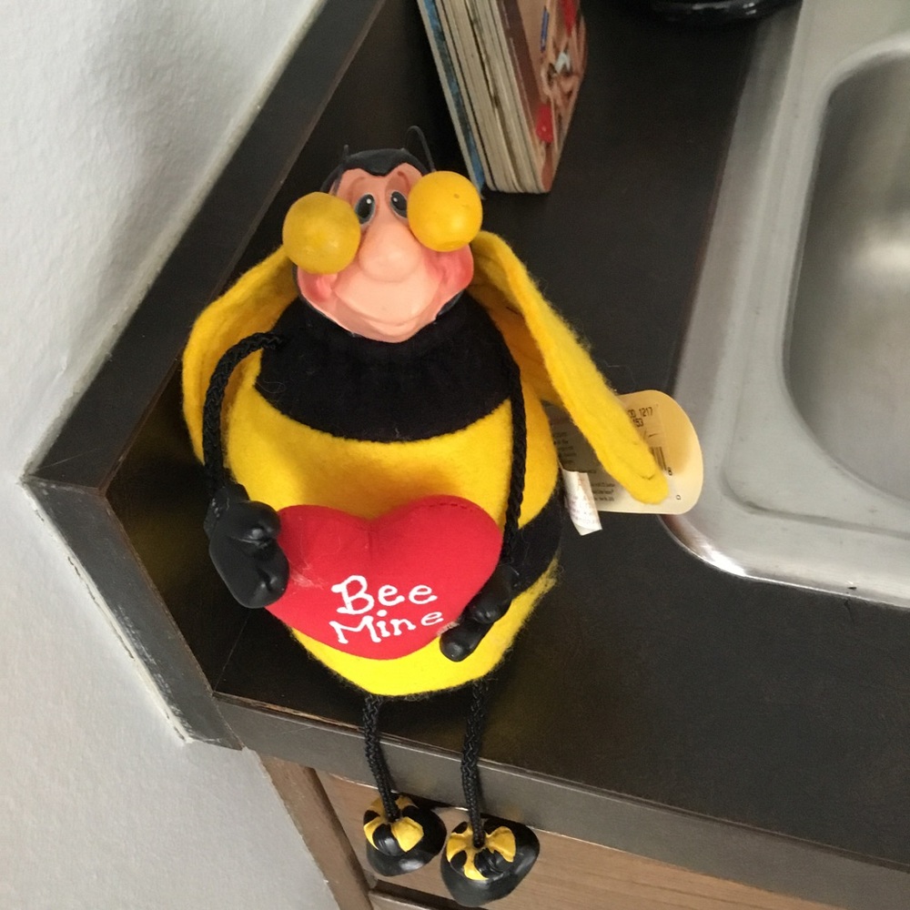 Bee Mr. Bumblebee from Karen Kelly Critters